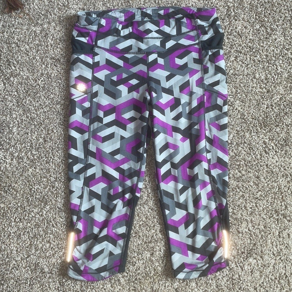 Athleta purple and grey patterned crop legging